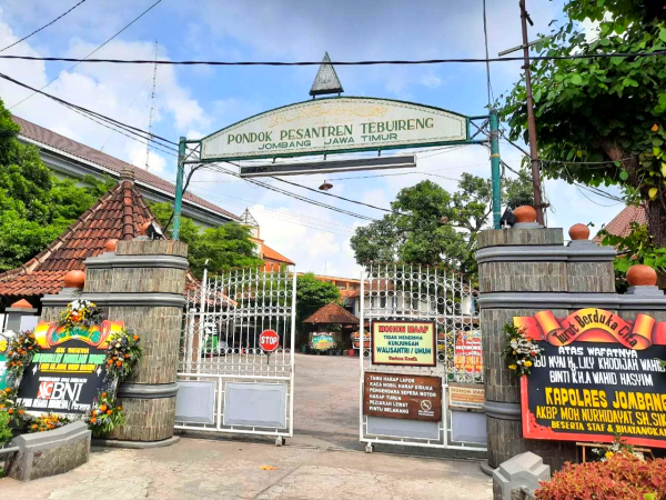 Pesantren Tebuireng Mengajak Mustasyar, Syuriyah, dan Tanfidziyah NU dalam Suasana Harmonis