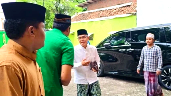 Pengurus PBNU Mulai Hadir di Silaturahmi Nasional di Kediaman Rais Aam Surabaya