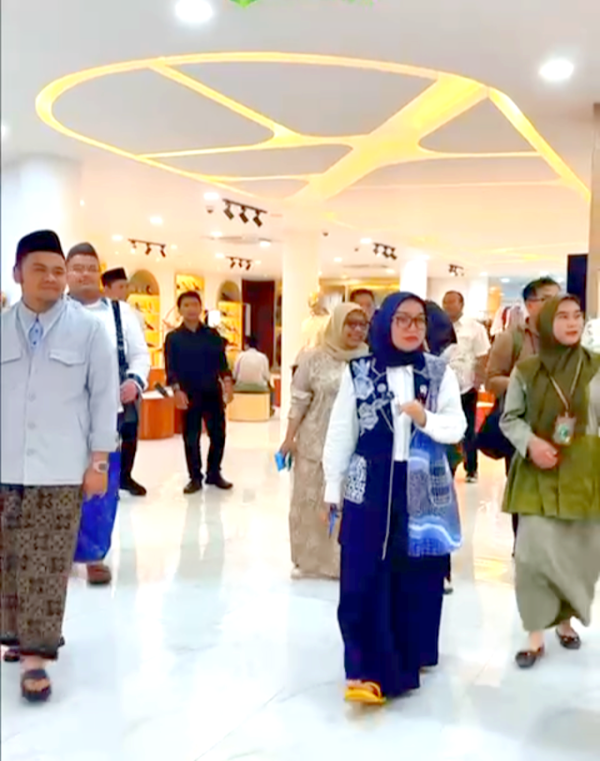 Wamenkop Dorong Koperasi Pesantren Sunan Drajat Jadi Model Nasional dan Tempat Magang