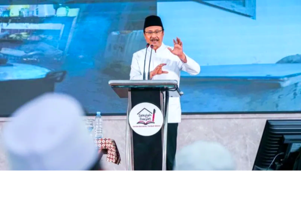 Gus Ipul Ajak Kiai se-Madura Kawal Program Prabowo, Data Bansos hingga Sekolah Rakyat Jadi Fokus