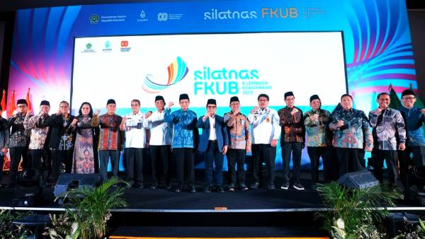 Silaturahmi Tokoh Lintas Agama: Semakin Beragama, Semakin Damai