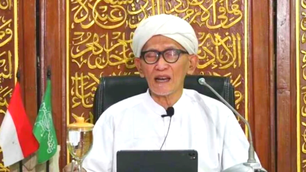 Kiai Miftach Jelaskan Hakikat Ibadah dalam Perspektif Tasawuf