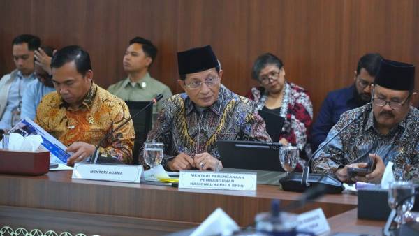 Menag Usulkan Perluasan MBG untuk Santri dan Libatkan Ekosistem Pesantren