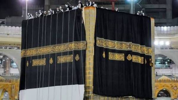 1 Muharram, Kiswah Ka'bah Diganti: Tradisi Tahunan yang Melibatkan 150 Perajin dan Bernilai Miliaran Rupiah