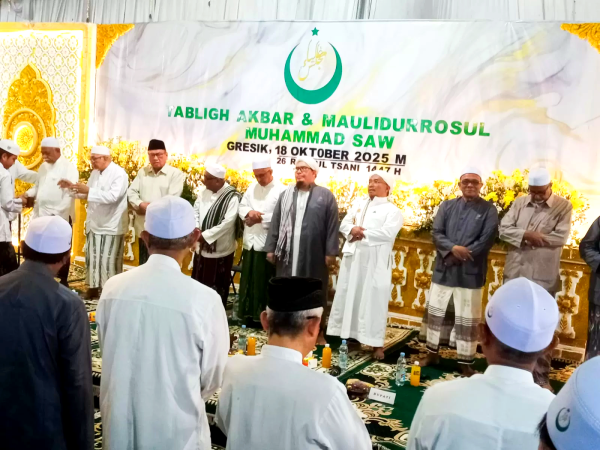 Jemaah Padati Tabligh Akbar Majelis Alya, Momentum Maulid Jadi Cermin Diri