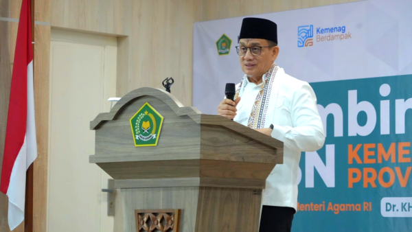 Wamenag Dorong Pembentukan Ditjen Pesantren, Target Jadi Kado Hari Santri 2025