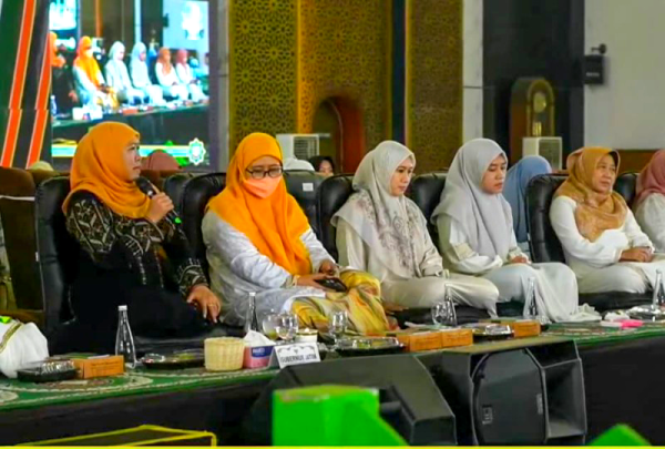Gubernur Khofifah Hadiri Khotmil Qur’an dan Istighotsah Kubro Pesantren Langitan