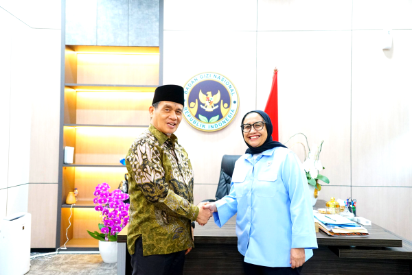 Wamenag Tegaskan Semua Santri Harus Tersentuh Program Makan Bergizi Gratis