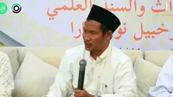 Gus Baha Minta Tafsir Kemenag Disusun Hati-Hati dan Teliti