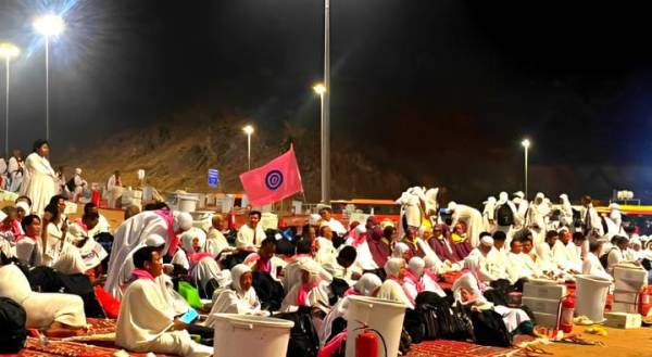 Ratusan Ribu Jemaah Padati Muzdalifah, Doa dan Zikir Menggema Sepanjang Malam