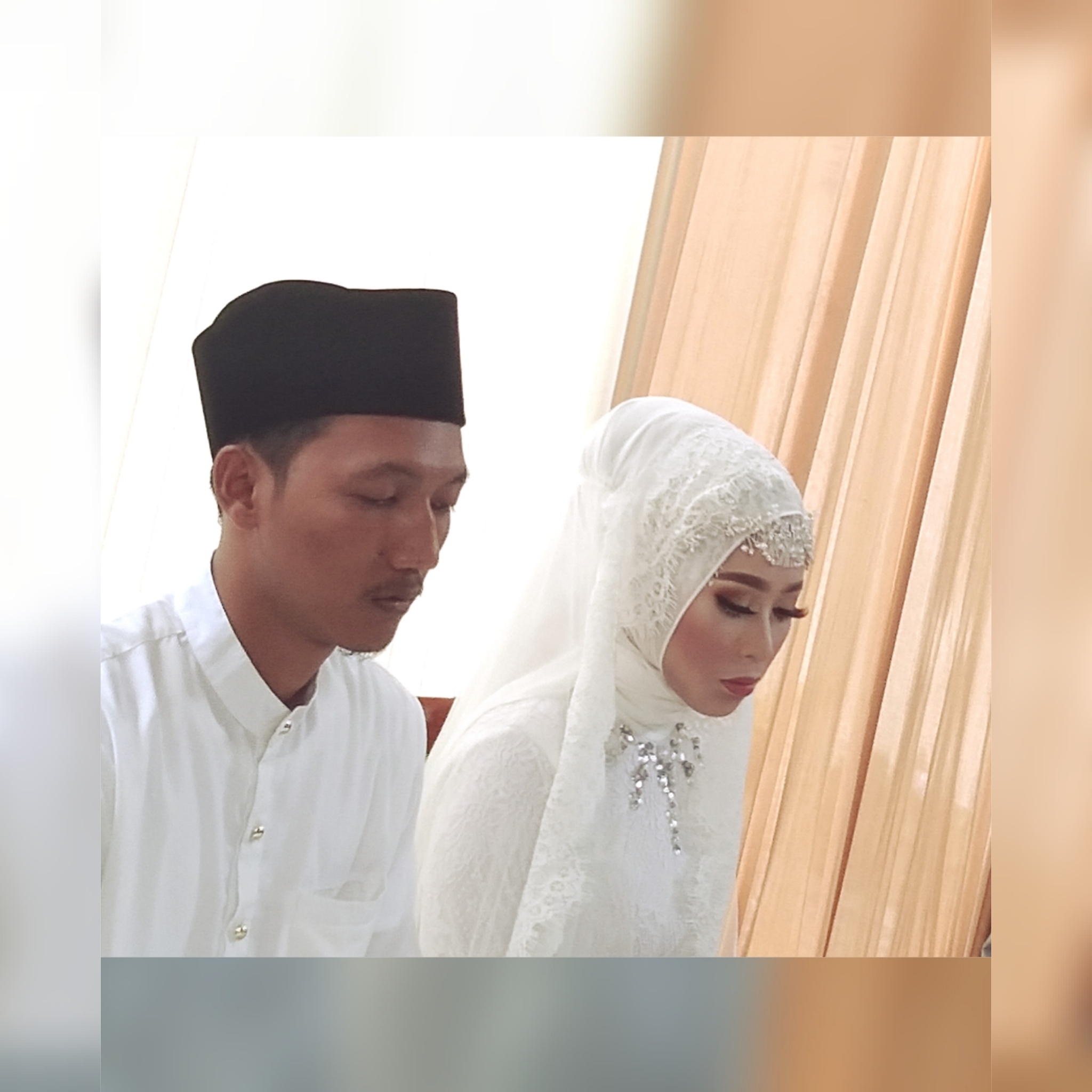 Toni dan Ikha saat prosesi ijab qobul (dok istimewa)