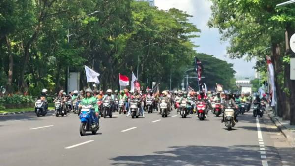 Ratusan Pengemudi Ojol Kembali Demo di Surabaya, Ini Titik Aksi dan Rute Konvoi Massa