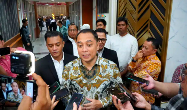Wali Kota Surabaya Tegaskan Nol Toleransi Premanisme, Ormas Bisa Dibubarkan