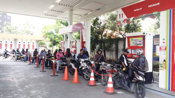 Pertamina Minta Warga Tak Borong BBM, Stok Nasional Dipastikan Aman