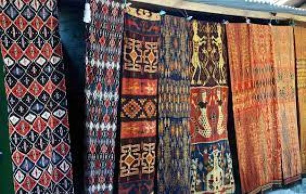 Jenis-jenis Tenun Khas Indonesia, Ada dari Daerahmu?