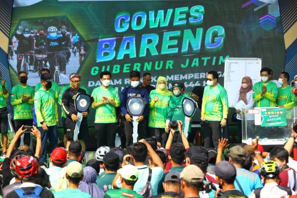 Dua Puluh Ribu Masyarakat Jatim Gowes Bareng Tahun Baru Hijriyah
