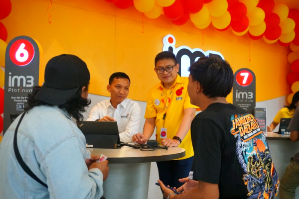 Indosat Apresiasi Pelanggan di Jawa Timur pada Harpelnas 2025