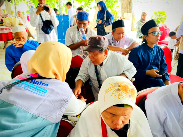 Tunanetra Mengaji di Monkasel Surabaya dari Penerima Bantuan Jadi Pemberi Kebaikan