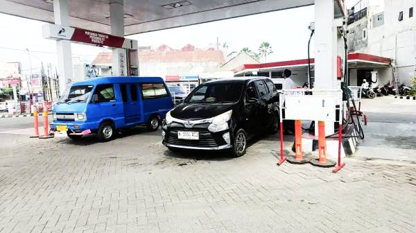 Kenaikan BBM Nonsubsidi Tak Picu Lonjakan Antrean di SPBU Surabaya