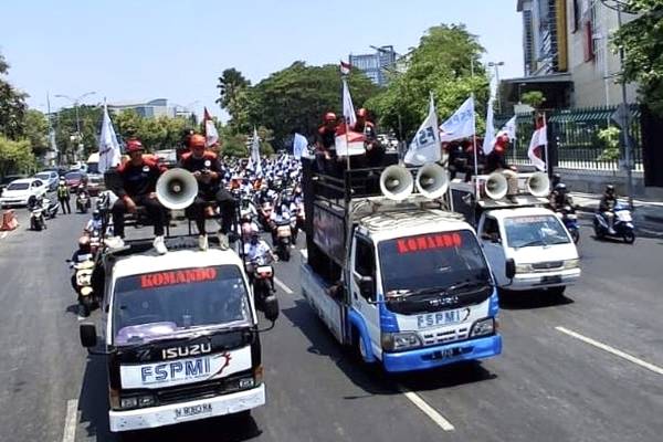 Tindak Lanjuti Putusan MK, Elemen Buruh Jatim Sambut Pengesahan UU Perlindungan Ketenagakerjaan