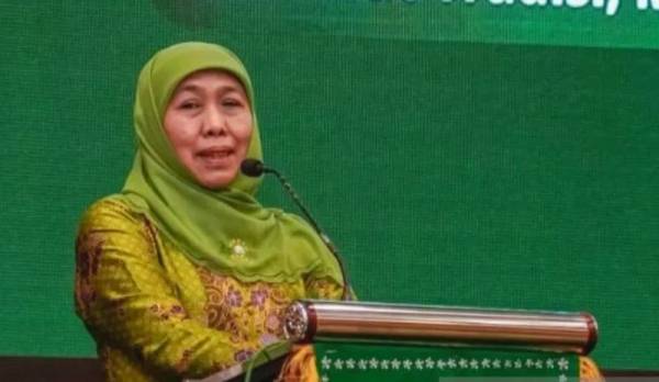 Khofifah Ajak Muslimat NU NTB Cegah Pernikahan Dini, Tekankan Peran Keluarga