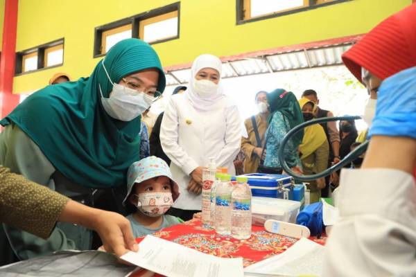 Khofifah: Capaian Sub PIN Polio Jatim Tembus 105,93%