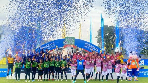 Talenta Pesepak Bola Putri Surabaya Kian Bersinar, PSSI Jatim Perkuat Pembinaan Usia Dini