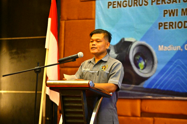 PWI Madiun Raya Resmi Dilantik, Jumali Tekankan Profesionalitas dan Penguatan Kompetensi Jurnalis