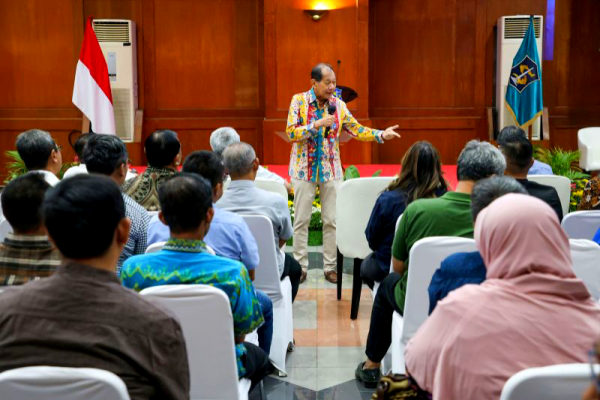 Hadapi Era AI, Hermawan Kartajaya Dorong ASN Surabaya Adopsi Konsep 'Omni Human'