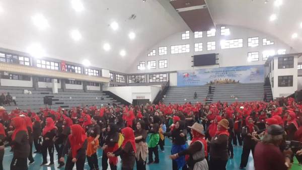 Ribuan Warga Padati Perayaan World Taijiquan & Qigong Day 2026 di Surabaya