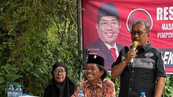 Reses Budi Leksono di Tembok Dukuh, Warga Surabaya Keluhkan Biaya Sekolah dan Sulitnya Cari Kerja