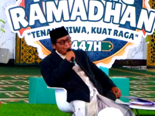Masjid Nasional Al-Akbar Surabaya Jadi Magnet Gen Z Tarawih, Spot Estetik dan Imam Muda Jadi Daya Tarik