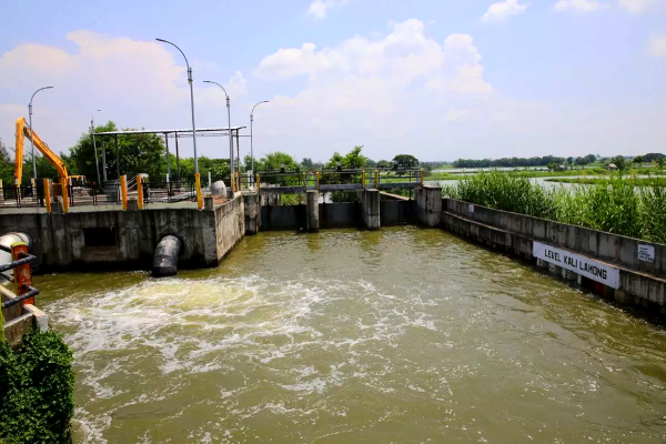 Pemkot Surabaya Kebut Lima Rumah Pompa Baru Hadapi Cuaca Ekstrem