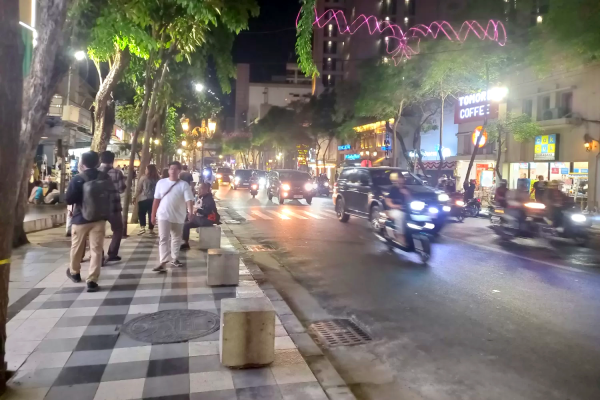 Parkir Sembarangan Dihapus Jalan Tunjungan Jadi Lebih Humanis