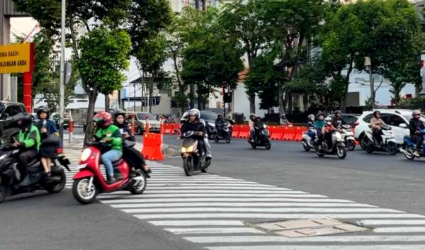 Uji Coba Malah Bikin Macet Jalan Protokol, Dishub Surabaya Pasrah Kembalikan Arah Lalin Embong Gayam