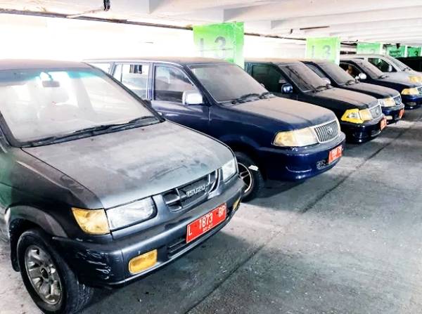 Upaya Hemat Energi, Pemkot Surabaya Lelang Puluhan Kendaraan Operasional