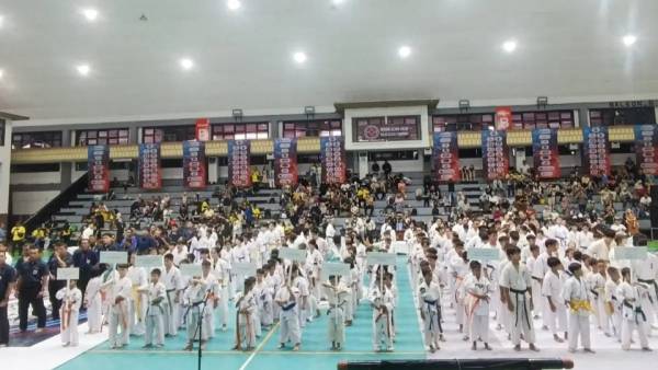 Ratusan Karateka dari Seluruh Indonesia Meriahkan Kejurnas Kyokushin di Surabaya