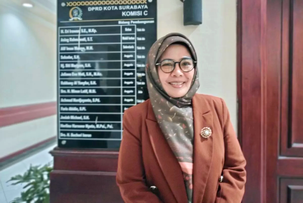 Warga Surabaya Keluhkan Balai RT Rusak, Anak Putus Sekolah, hingga Puskesmas Tutup Cepat