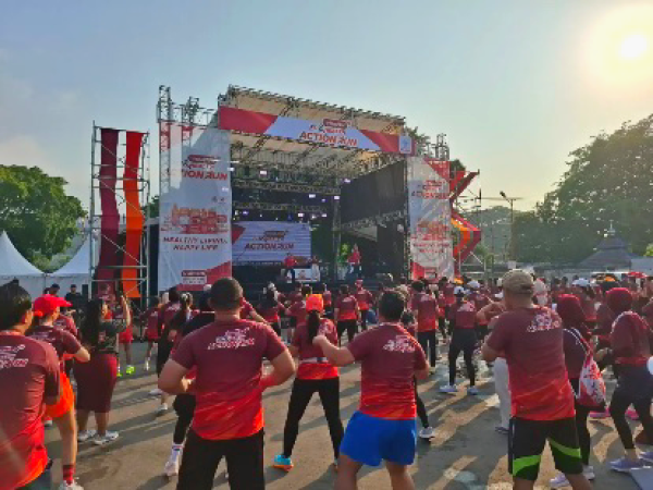 Langkah Perkuat Gaya Hidup Sehat, Ribuan Pelari Padati Hemaviton Action Run 2026 di Surabaya
