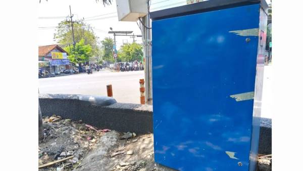 Keterlaluan! Pencuri Gondol Komponen Lampu Merah di Pegirian Surabaya, Lalu Lintas Sempat Lumpuh