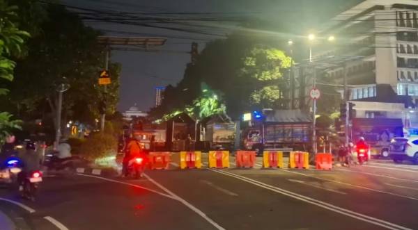 Polrestabes Surabaya Lakukan Penyekatan di Sejumlah Titik Saat Malam 1 Suro