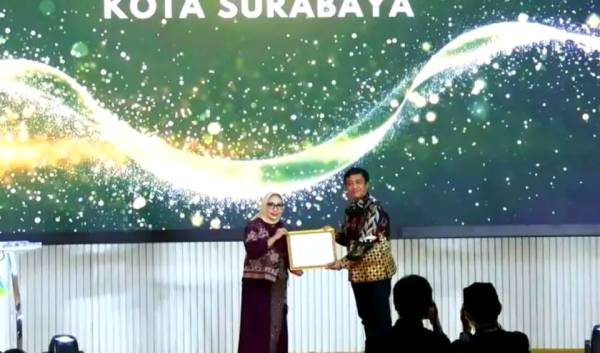 Surabaya Tujuh Kali Beruntun Raih Kota Layak Anak Kategori Utama