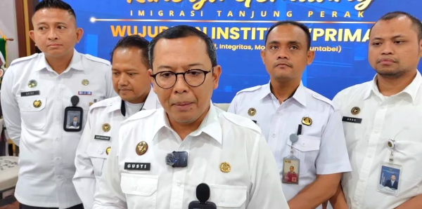 PNBP Imigrasi Tanjung Perak Capai Rp68,5 Miliar Sepanjang 2025, Layanan Paspor Jadi Andalan