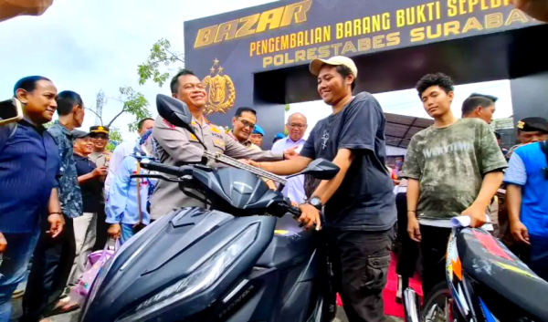 Bazar Motor Curian di Polrestabes Surabaya Tembus 1.050 Unit