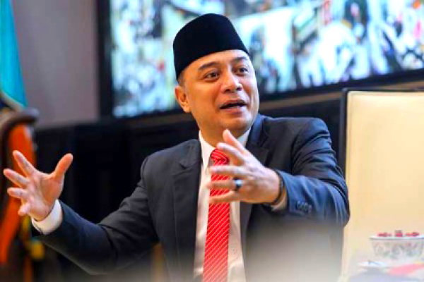 Eri Cahyadi Terbitkan Perwali Antigratifikasi, Surabaya Perkuat Integritas Birokrasi