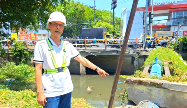 PAM Surya Sembada Pastikan Semburan di Sungai Kebon Agung Bukan dari Pipa Air