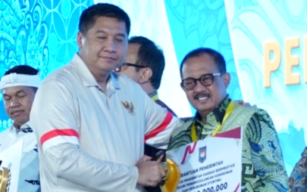 Surabaya Borong Penghargaan Nasional, Raih Insentif Rp5 Miliar dari Kemendagri