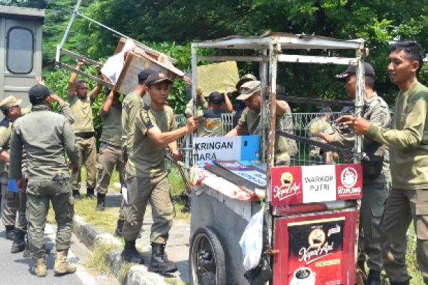 PKL Kena Penertiban, Pemkot Surabaya Siapkan 3.200 Stan Gratis