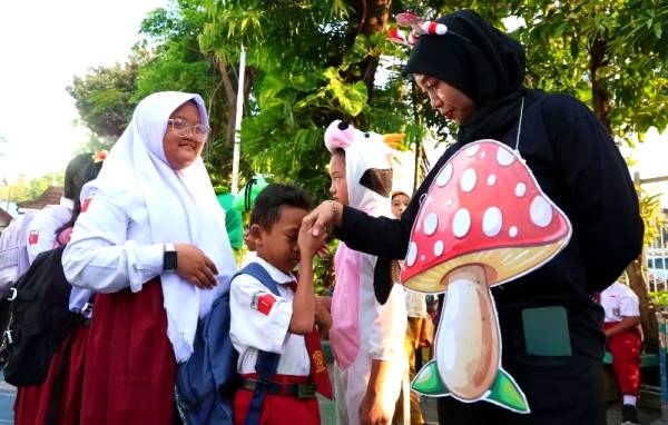 Surabaya Pastikan MPLS Bahagia Ramah dan Bebas Bullying