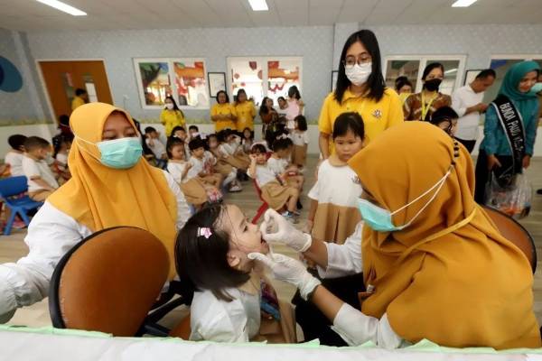 Surabaya Gelar Imunisasi Gratis bagi Siswa Lewat Program BIAS 2025
